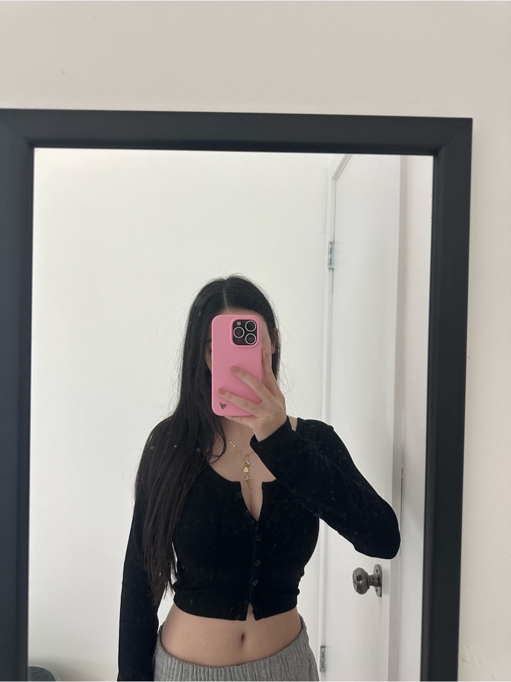 Black Button-Up Cropped Cardigan